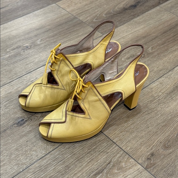 Re-Mix Yellow Peep-Toe Slingback Heels 9.5 - Picture 1 of 6